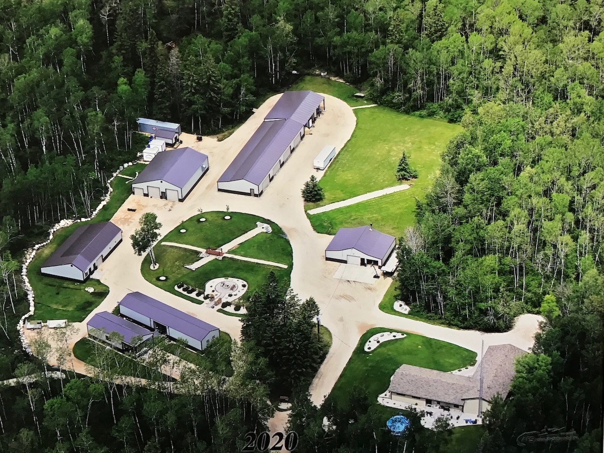 Our Main Lodge Located in Fisher Branch, Manitoba Lodging & Accommodations